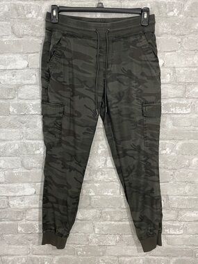 Level 99 Lara Utility Pant in
Midnight Camo